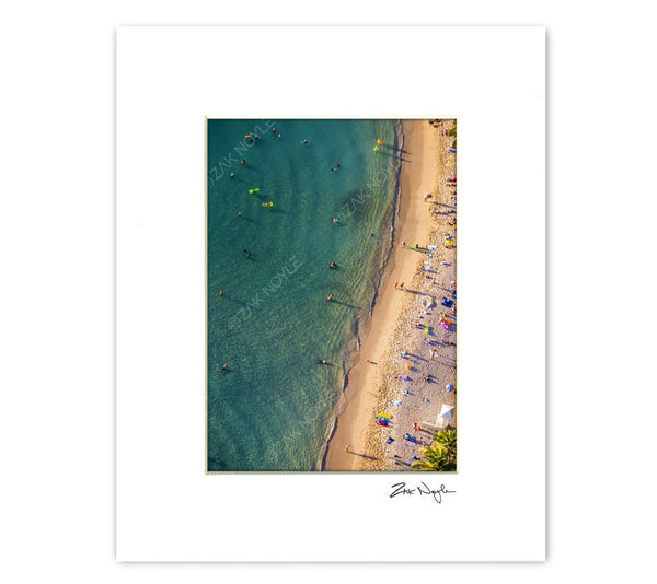 Photo of Waikiki from above by Zak Noyle