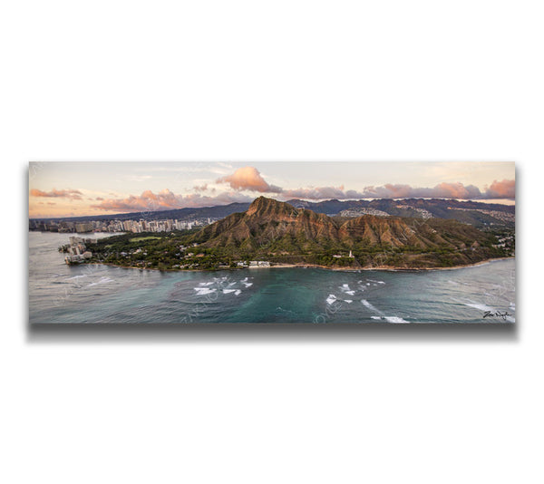 Photo of Diamond Head from above the water by Zak Noyle