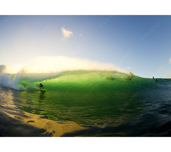 Hawaii Surf Photo of Pipeline by Zak Noyle