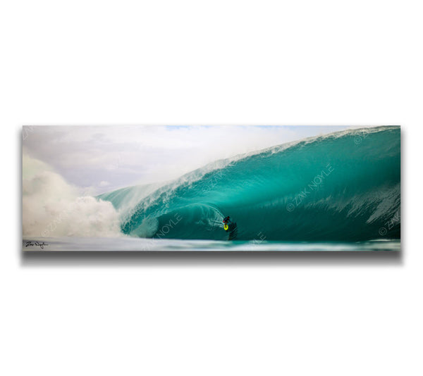 Surf photography from Teahupoo in Tahiti