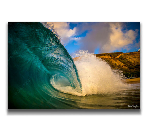 Wave photo of an empty wave at sandy beach 